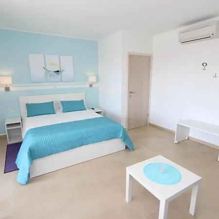 Emanuel Studio With Balcony 1 Apartment *
